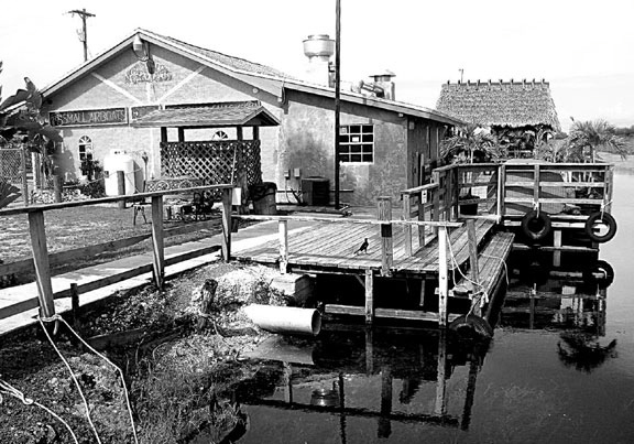 Fishhouse-BW